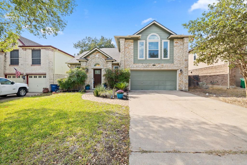 10900 Watchful Fox DR, Austin, TX 78748