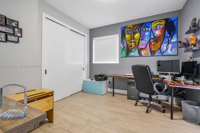 3446 SW 23rd St 3446, Miami, FL 33145