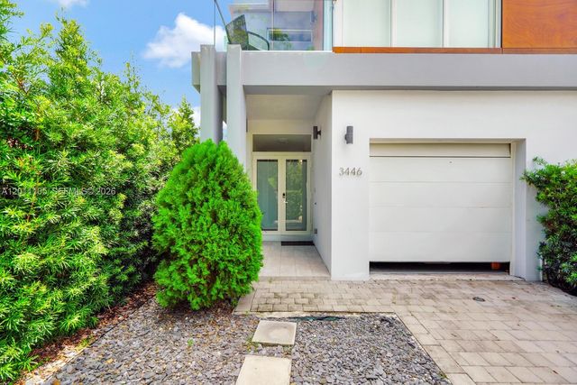 3446 SW 23rd St 3446, Miami, FL 33145