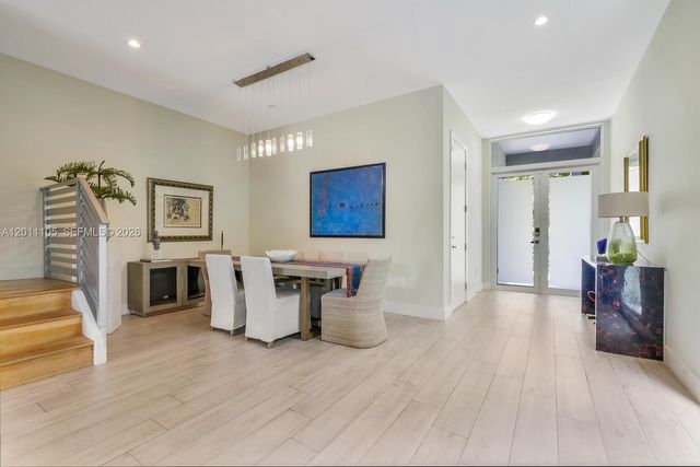 3446 SW 23rd St 3446, Miami, FL 33145
