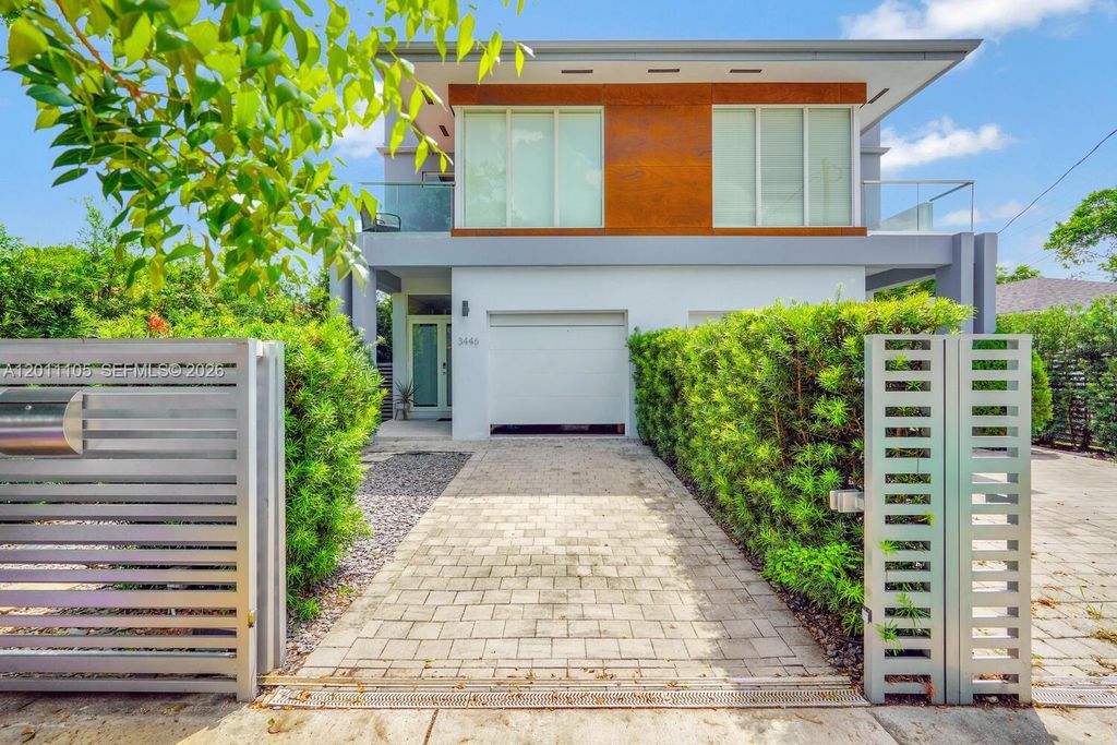 3446 SW 23rd St 3446, Miami, FL 33145