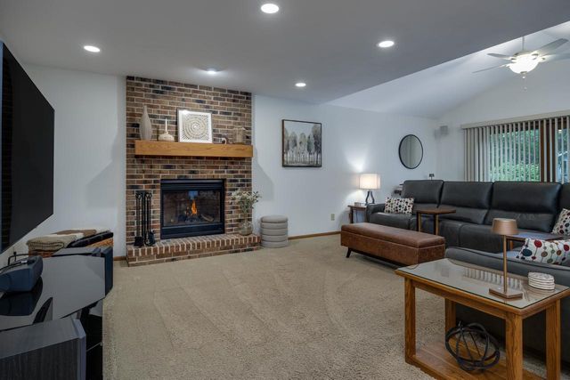 101 Coach House Drive, Madison, WI 53714