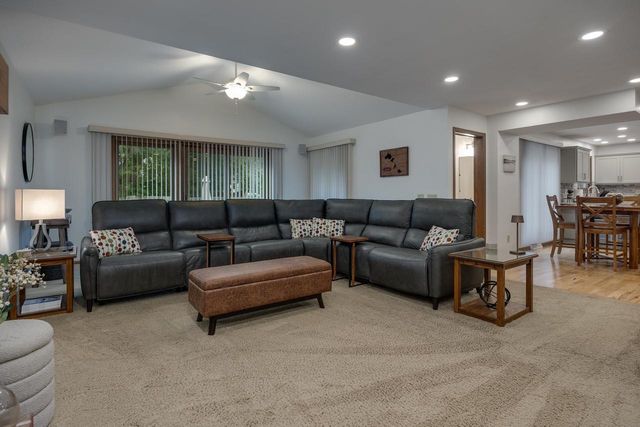 101 Coach House Drive, Madison, WI 53714