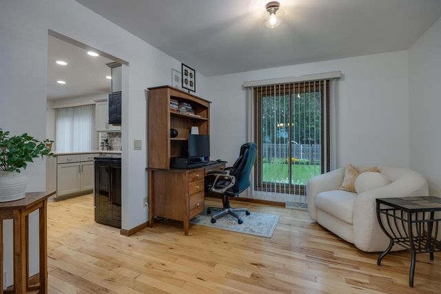 101 Coach House Drive, Madison, WI 53714