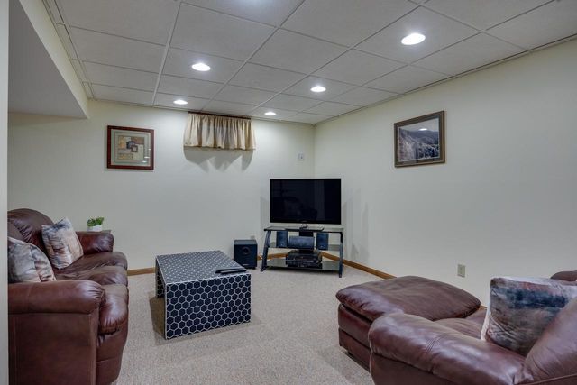 101 Coach House Drive, Madison, WI 53714
