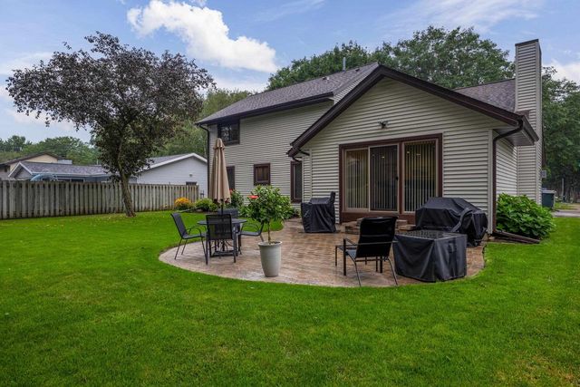 101 Coach House Drive, Madison, WI 53714