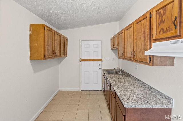 502 Saint Thomas Lane, Cahokia, IL 62206