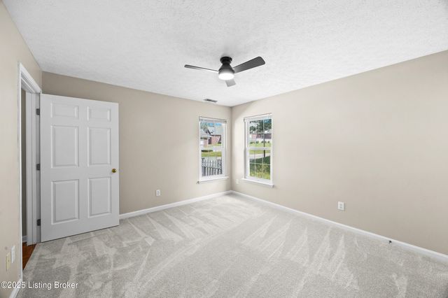 6202 Apple Cider Dr, Louisville, KY 40219