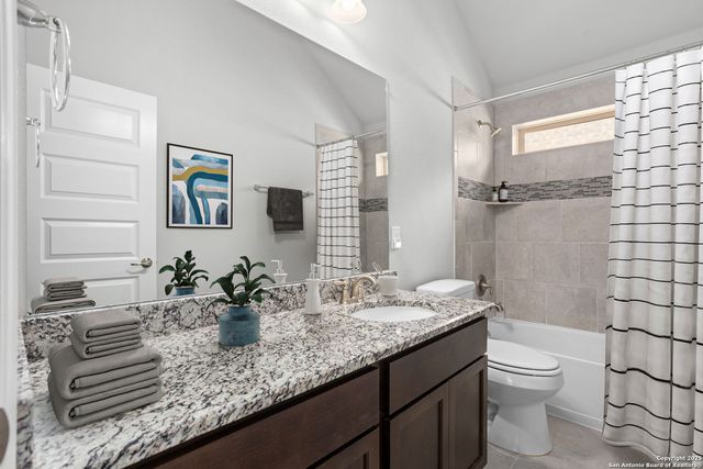 27730 Lokaya Falls, Boerne, TX 78015