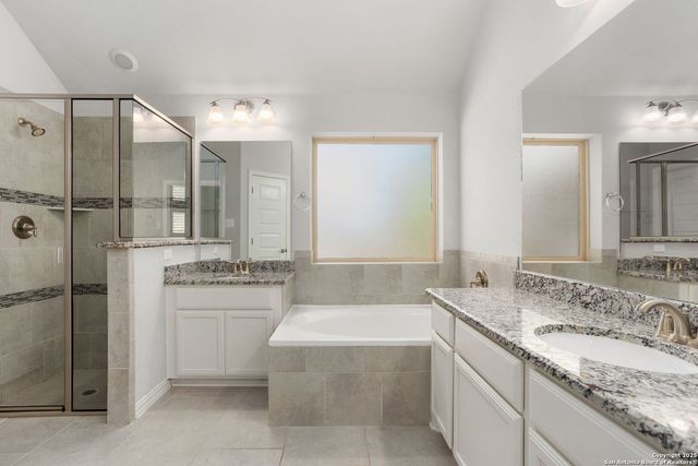 27730 Lokaya Falls, Boerne, TX 78015