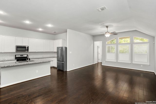 27730 Lokaya Falls, Boerne, TX 78015
