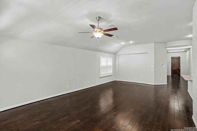 27730 Lokaya Falls, Boerne, TX 78015