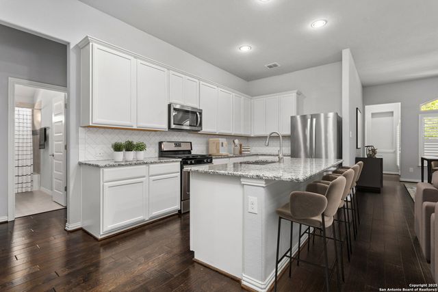 27730 Lokaya Falls, Boerne, TX 78015