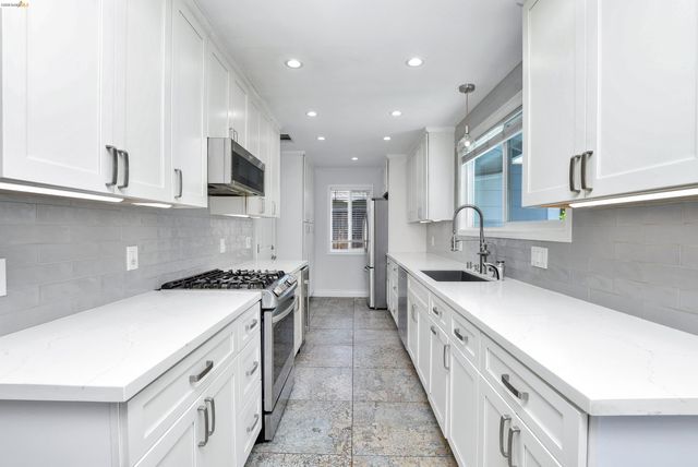 2124 Ahneita Dr, Pleasant Hill, CA 94523