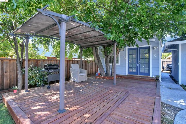 2124 Ahneita Dr, Pleasant Hill, CA 94523