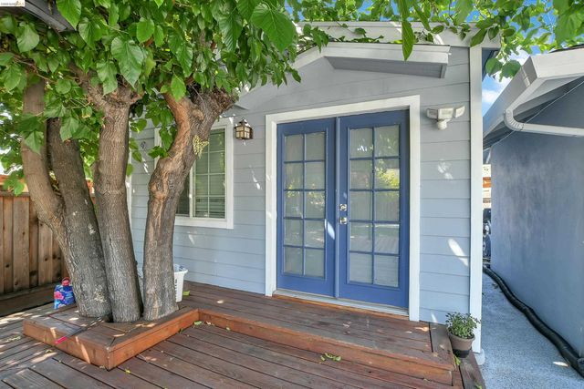 2124 Ahneita Dr, Pleasant Hill, CA 94523