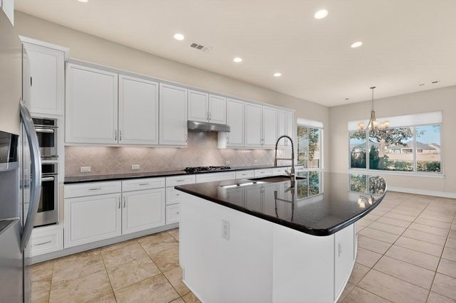 8708 Crestview Drive, Denton, TX 76207