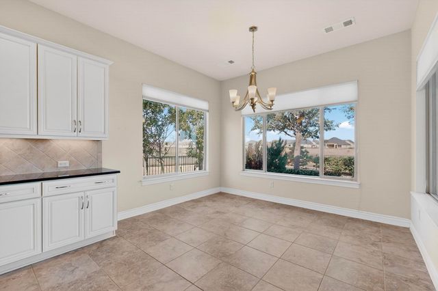 8708 Crestview Drive, Denton, TX 76207