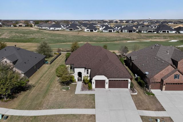 8708 Crestview Drive, Denton, TX 76207