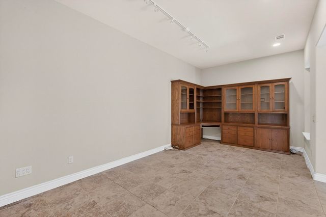 8708 Crestview Drive, Denton, TX 76207