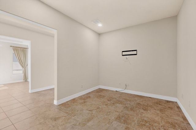 8708 Crestview Drive, Denton, TX 76207