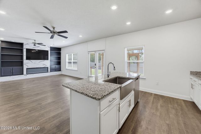 11585 Paige Cove, Ocean Springs, MS 39564