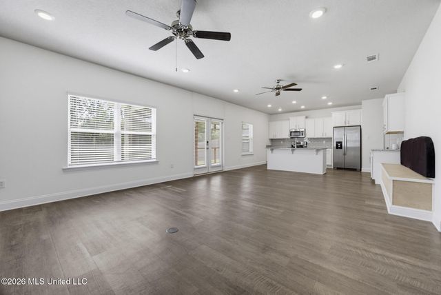 11585 Paige Cove, Ocean Springs, MS 39564