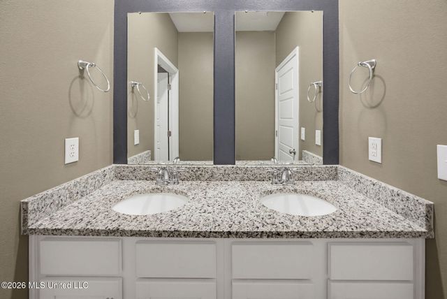 11585 Paige Cove, Ocean Springs, MS 39564