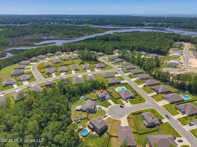 11585 Paige Cove, Ocean Springs, MS 39564