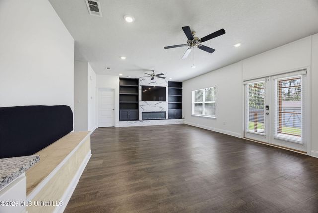 11585 Paige Cove, Ocean Springs, MS 39564