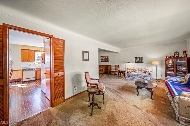 104 E 216th Street, Euclid, OH 44123