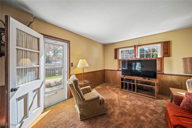 104 E 216th Street, Euclid, OH 44123