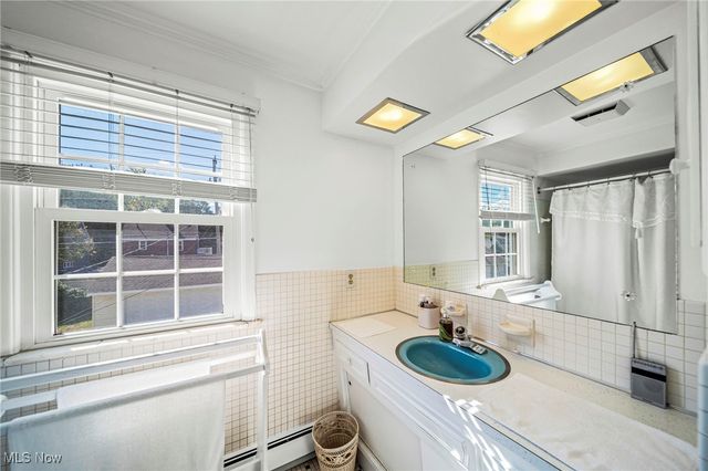 104 E 216th Street, Euclid, OH 44123