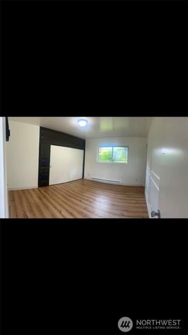 7324 S 131st Court, Seattle, WA 98178