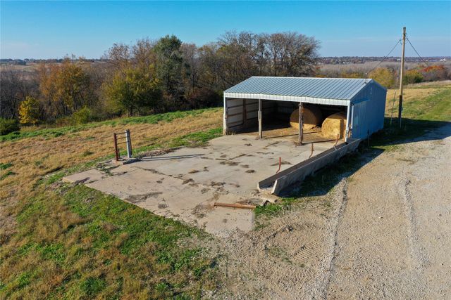 03 170th Avenue, Carlisle, IA 50047