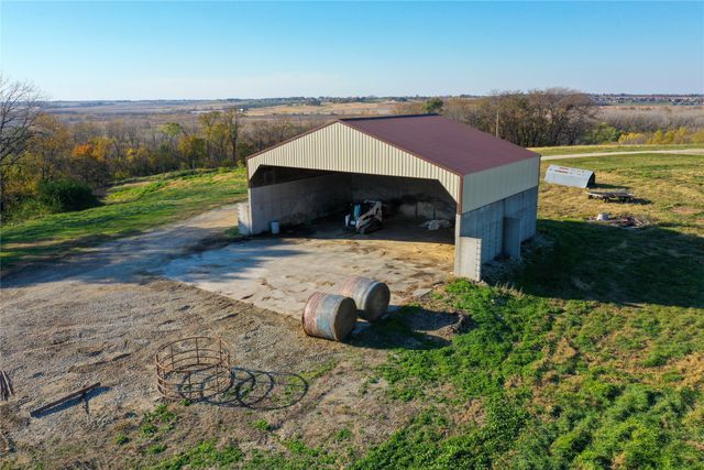 03 170th Avenue, Carlisle, IA 50047