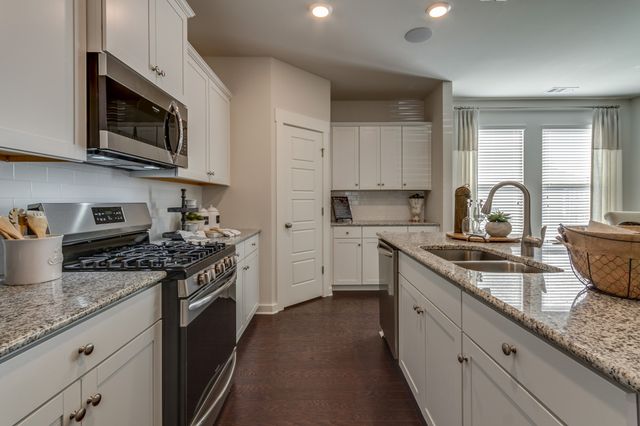 1353 Gentry Drive, Clarksville, TN 37043