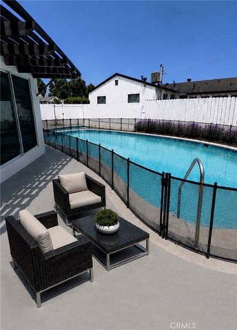 13016 Archwood street, North Hollywood, CA 91606
