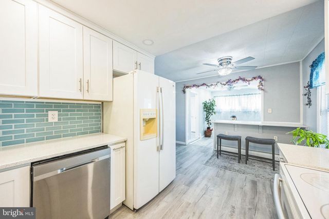 87 VERMILLION LN, Levittown, PA 19054