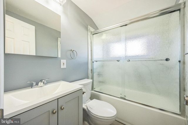 87 VERMILLION LN, Levittown, PA 19054