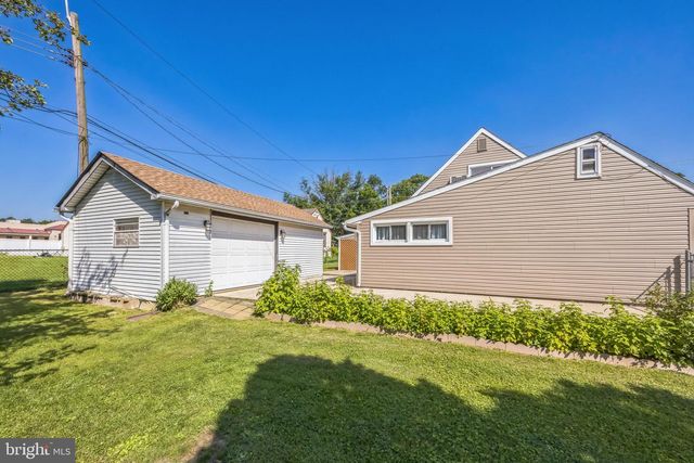 87 VERMILLION LN, Levittown, PA 19054