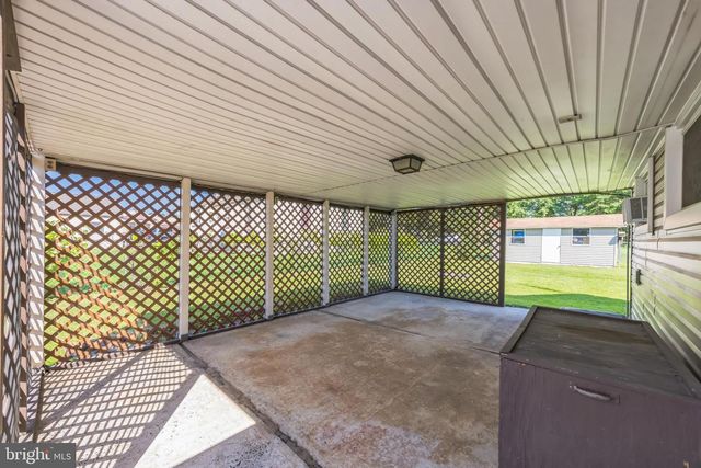 87 VERMILLION LN, Levittown, PA 19054