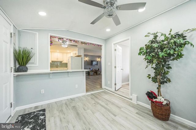 87 VERMILLION LN, Levittown, PA 19054
