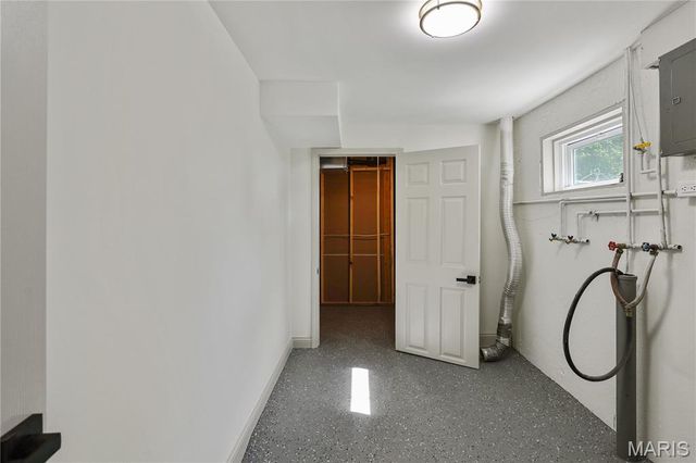 9606 Castanet Court, Crestwood, MO 63126