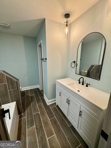 405 N Broughton Street, Ailey, GA 30410