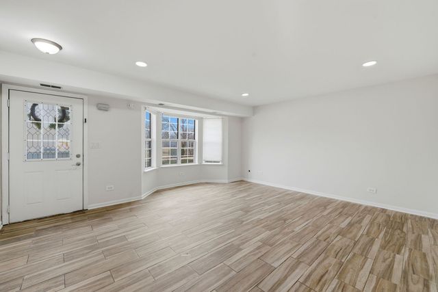 348 RICHARD Court, Vernon Hills, IL 60061