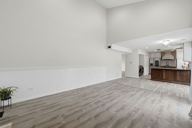 348 RICHARD Court, Vernon Hills, IL 60061