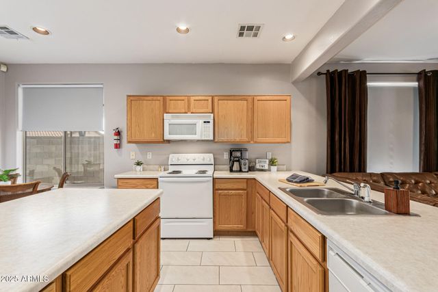 7007 E KEATS Avenue, Mesa, AZ 85209