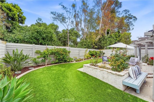 11 Shadowleaf, Irvine, CA 92614