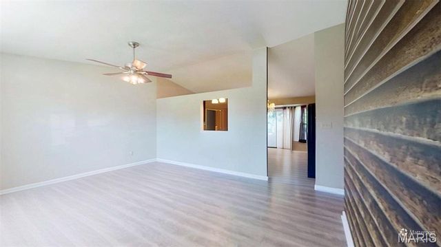 2356 Balboa Circle, Warrenton, MO 63383